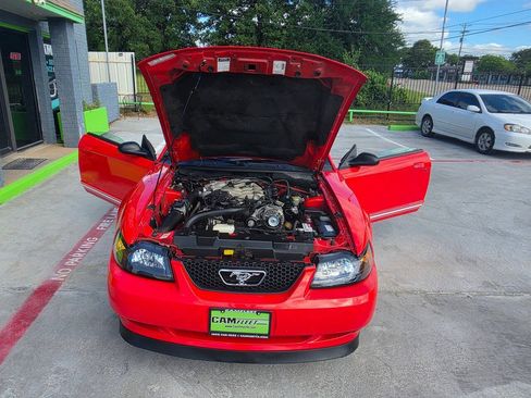 Used 2000 Ford Mustang Convertible RWD image 47