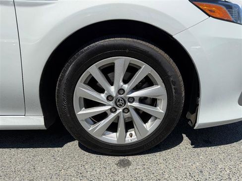 Used 2023 Toyota Camry LE w/ Convenience Package FWD image 11