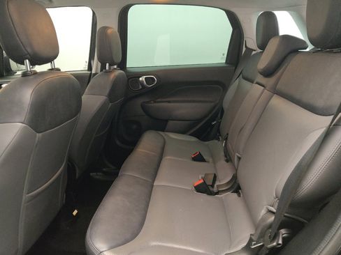 Used 2017 FIAT 500L Lounge w/ Dual-Pane Sunroof Package image 18