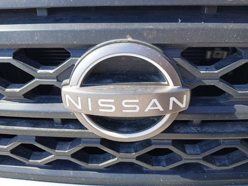Used 2022 Nissan Frontier S w/ Technology Package RWD image 2
