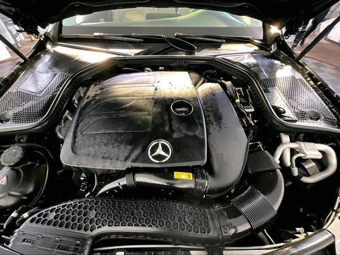 Used 2021 Mercedes-Benz C 300 4MATIC Sedan image 30
