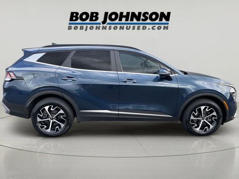 Used 2024 Kia Sportage EX w/ EX Premium Package AWD/4WD image 2