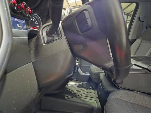 Used 2019 Chevrolet Silverado 1500 LT w/ Texas Edition image 43