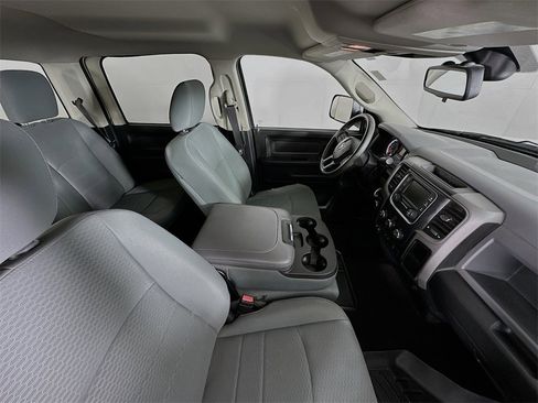 Used 2016 RAM 2500 Tradesman w/ Chrome Appearance Group image 25