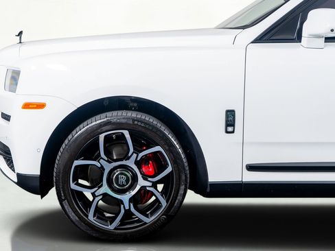 Used 2023 Rolls-Royce Cullinan Black Badge image 71