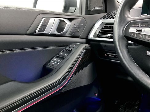 Used 2025 BMW X5 xDrive50e image 35