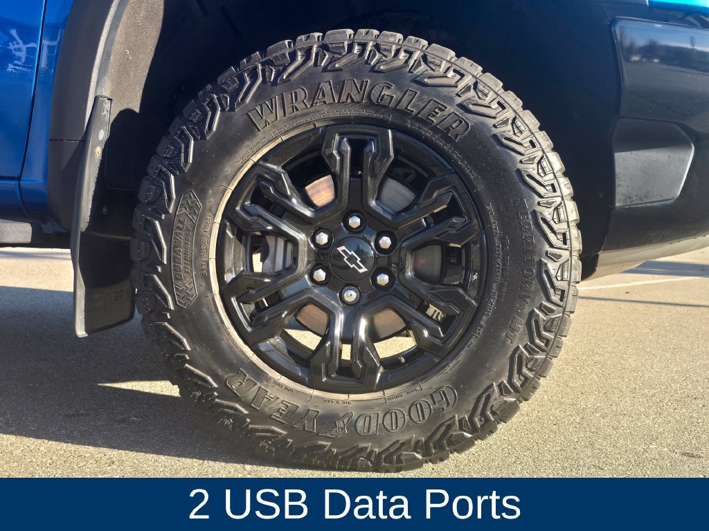 Used 2023 Chevrolet Silverado 1500 ZR2 w/ Technology Package AWD/4WD image 10