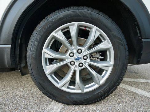 Used 2020 Ford Explorer Limited image 34