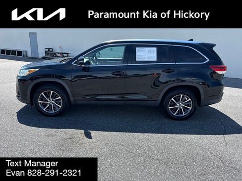 Used 2019 Toyota Highlander XLE FWD image 5
