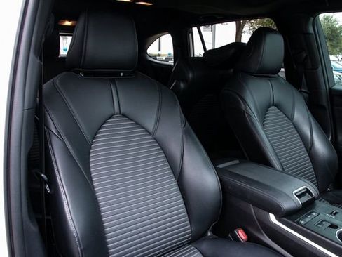 Used 2021 Toyota Highlander XSE image 29