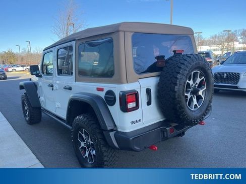 Used 2022 Jeep Wrangler Unlimited Rubicon w/ Cold Weather Group image 6