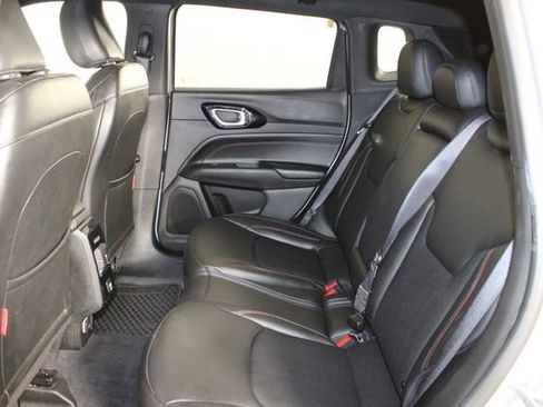 Used 2024 Jeep Compass Trailhawk image 11