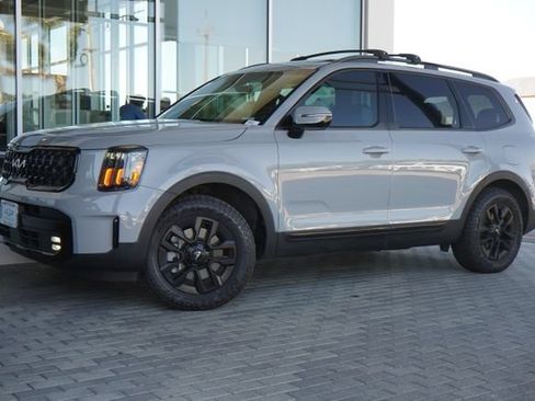 Used 2024 Kia Telluride SX Prestige X-Pro AWD/4WD image 4