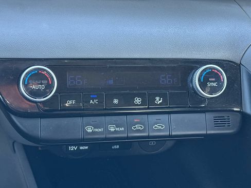 Used 2025 Hyundai Elantra Sport FWD image 20