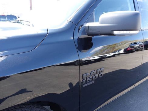 Used 2023 RAM 1500 Classic SLT w/ Electronics Convenience Group AWD/4WD image 8