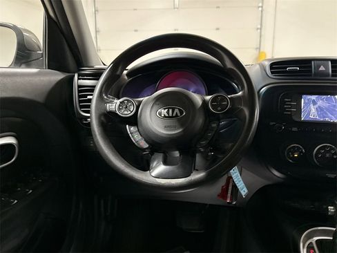 Used 2018 Kia Soul image 18
