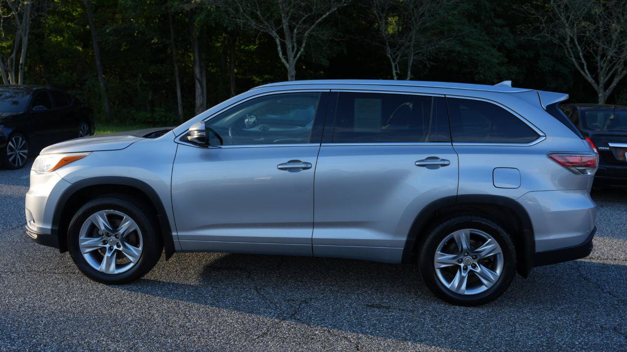 Used 2015 Toyota Highlander Limited AWD/4WD image 8