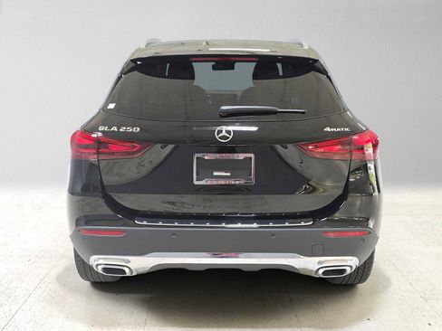 Certified 2025 Mercedes-Benz GLA 250 4MATIC image 4