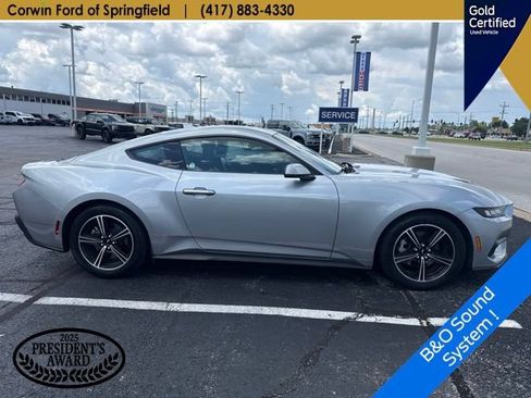Used 2024 Ford Mustang Premium RWD image 5