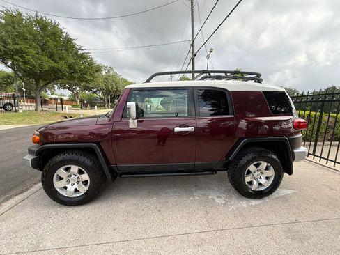 Used 2007 Toyota FJ Cruiser 4WD image 4