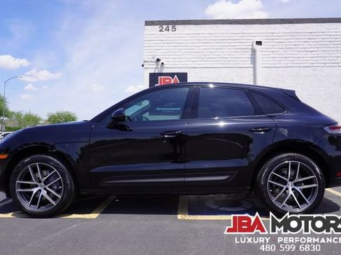 Used 2024 Porsche Macan AWD/4WD image 44