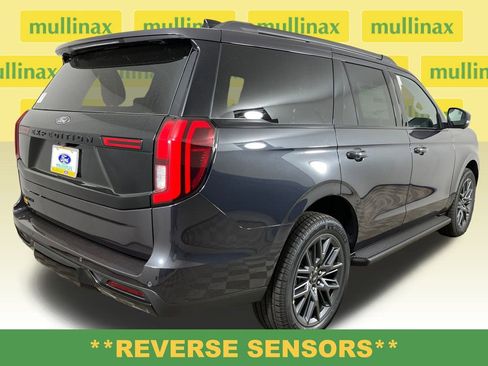 New 2026 Ford Expedition Platinum w/ Stealth Appearance Package image 4