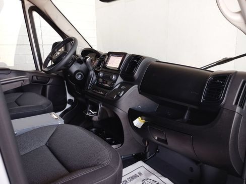 Used 2024 RAM ProMaster 1500 w/ Convenience Group FWD image 11
