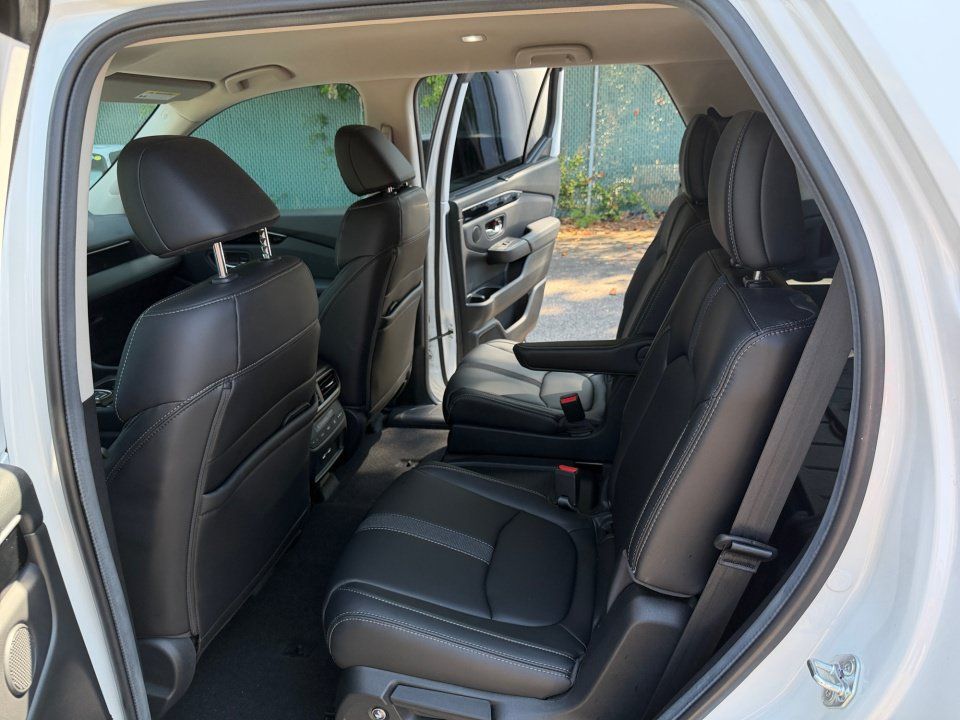 Certified 2023 Honda Pilot EX-L image 34