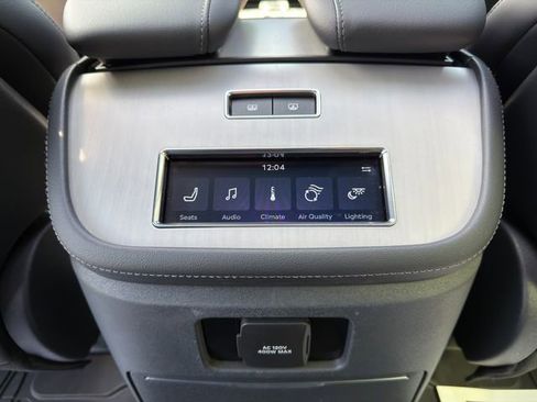 Used 2025 Lincoln Navigator Reserve w/ Jet Appearance Package image 25