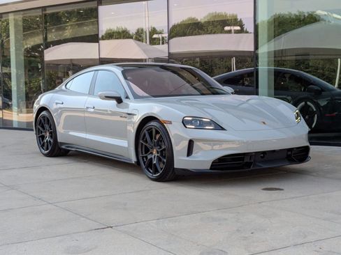 New 2026 Porsche Taycan GTS image 7