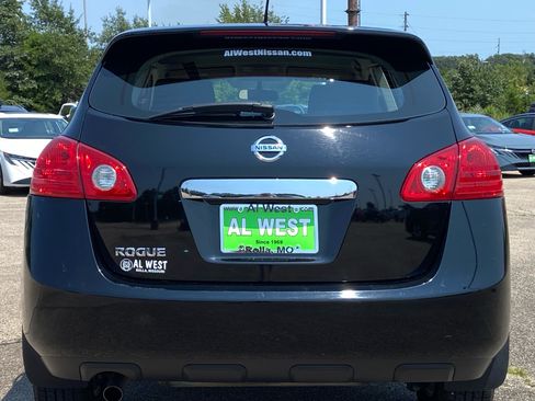 Used 2013 Nissan Rogue S FWD image 4