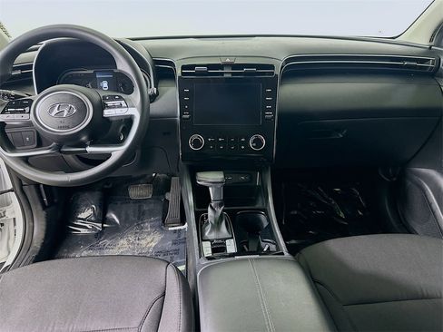 Used 2024 Hyundai Tucson SE image 17