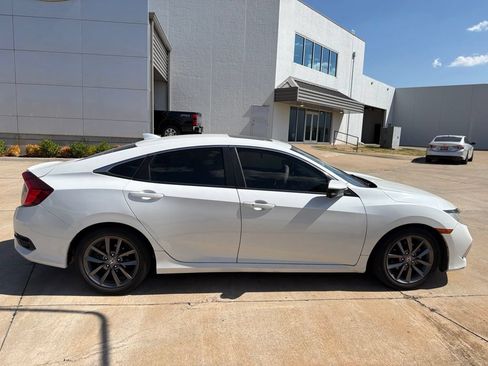 Used 2019 Honda Civic EX image 4