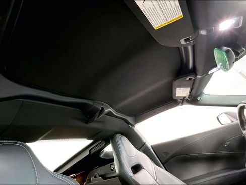 Used 2017 Chevrolet Corvette Stingray Coupe w/ 1LT image 19