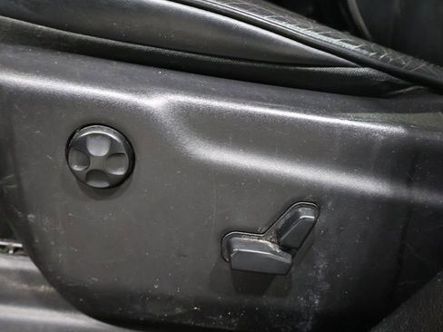 Used 2015 Jeep Grand Cherokee Overland w/ Advanced Technology Group image 13