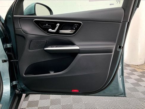 Used 2026 Mercedes-Benz GLC 300 image 25