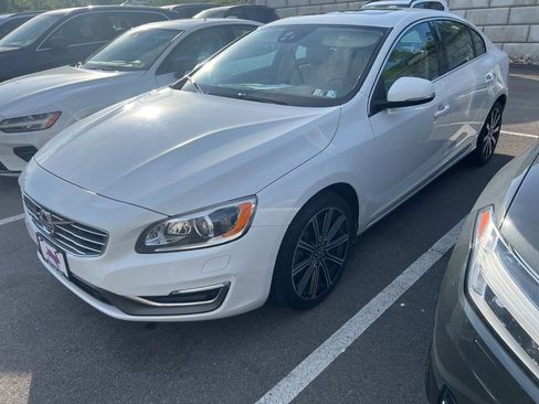 Used 2017 Volvo S60 T5 Inscription Platinum w/ Climate Package AWD/4WD image 5