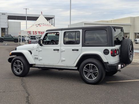 Used 2023 Jeep Wrangler Sahara image 4