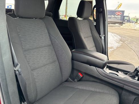 Used 2024 Dodge Durango GT image 38