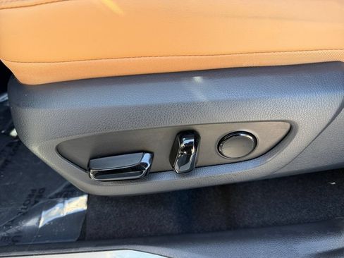 Used 2024 Lexus NX 250 FWD image 16
