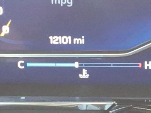 Certified 2024 Chevrolet Silverado 3500 High Country w/ Technology Package image 32