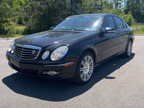 Used 2007 Mercedes-Benz E 550 Sedan image 2