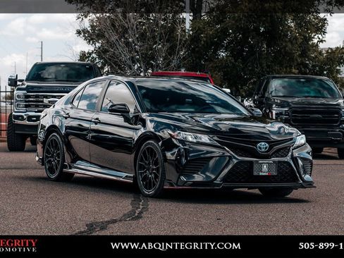 Used 2022 Toyota Camry TRD FWD image 1