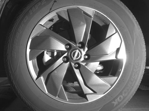 Used 2025 Nissan Rogue SV image 12