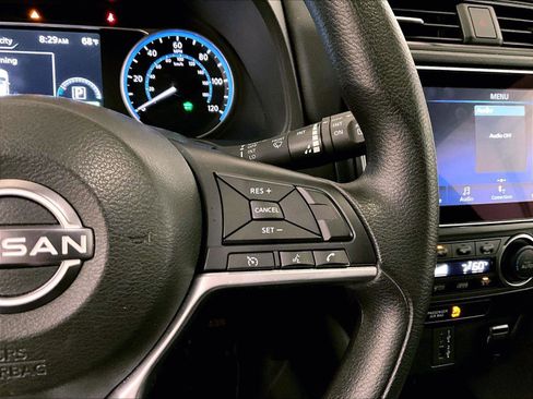 Used 2023 Nissan Leaf S image 18