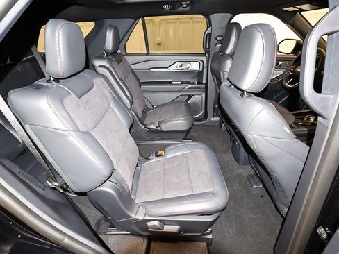 New 2026 Ford Explorer ST w/ Sun And Sound Package image 17