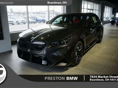 New 2026 BMW M5 Touring image 1