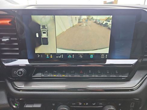 Used 2023 Chevrolet Silverado 1500 ZR2 w/ Technology Package AWD/4WD image 20