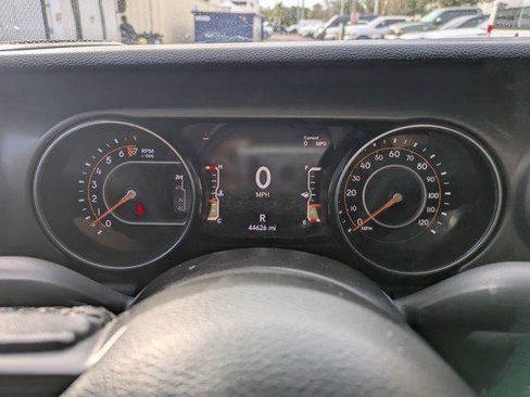 Certified 2021 Jeep Gladiator Sport image 23