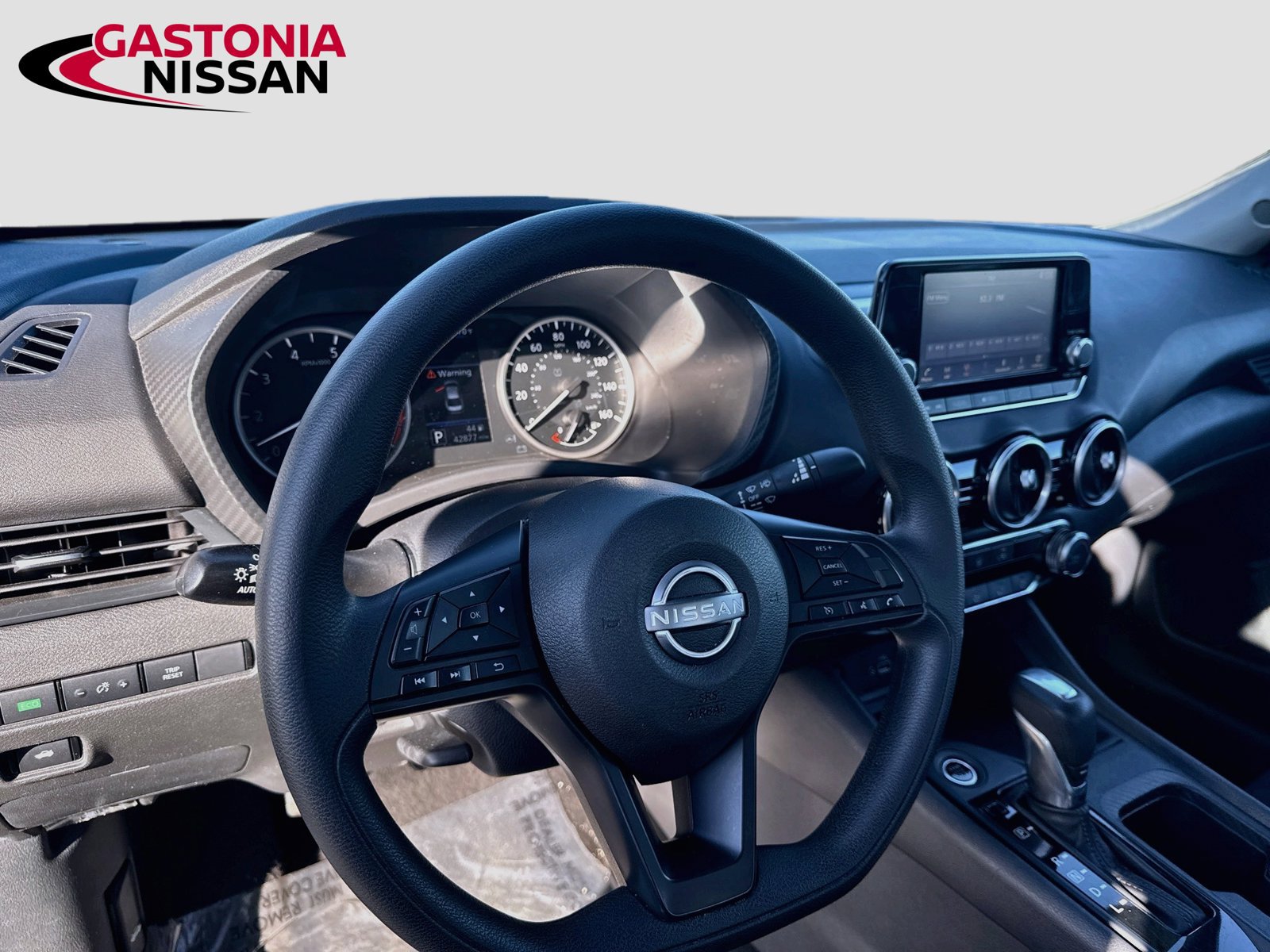 Used 2025 Nissan Sentra S FWD image 11